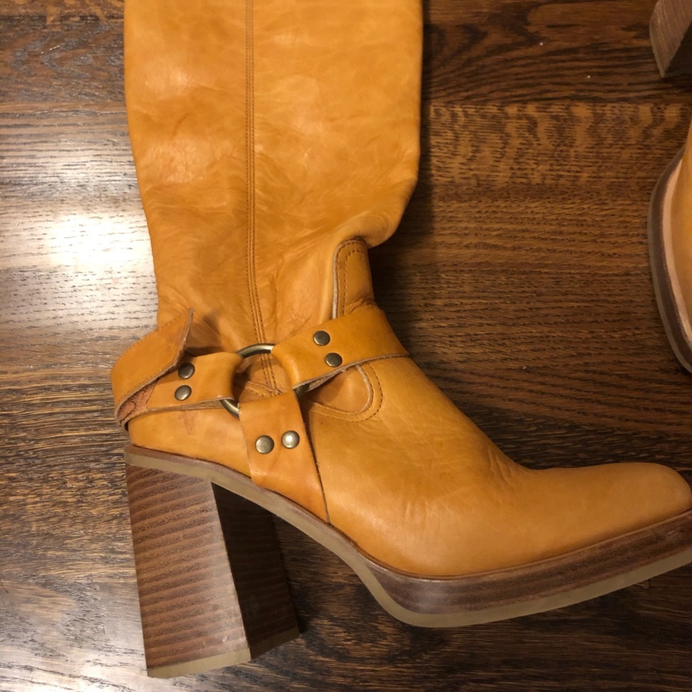 Vintage Frye